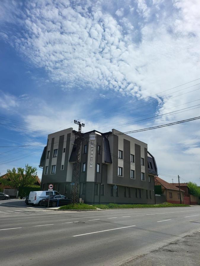 Garni Hotel Imperium Szabadka Kültér fotó