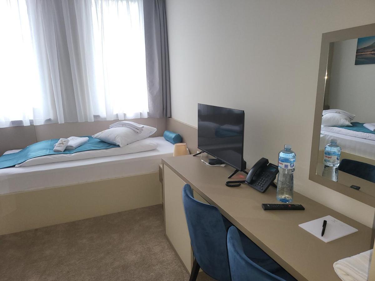 Garni Hotel Imperium Szabadka Kültér fotó